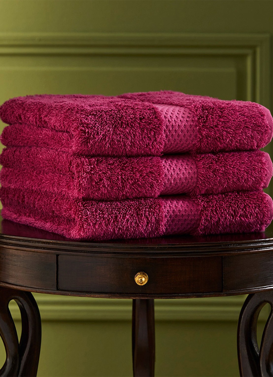 Yves Delorme Etoile badlaken - 700 gr/m2 - 92 x 160 cm - voorkant 2 fuchsia