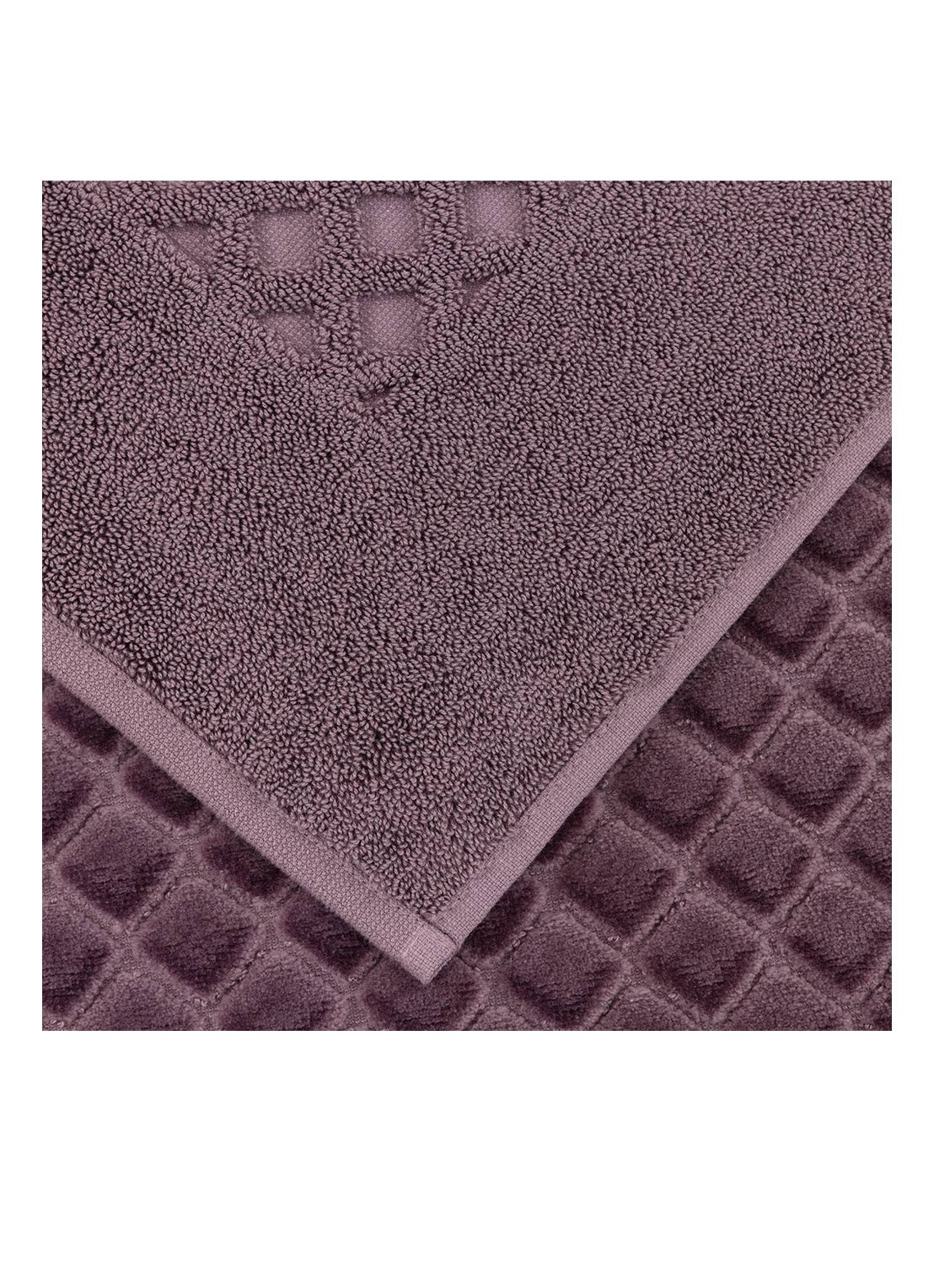 Yves Delorme Etoile badmat 55 x 90 cm - detail paars