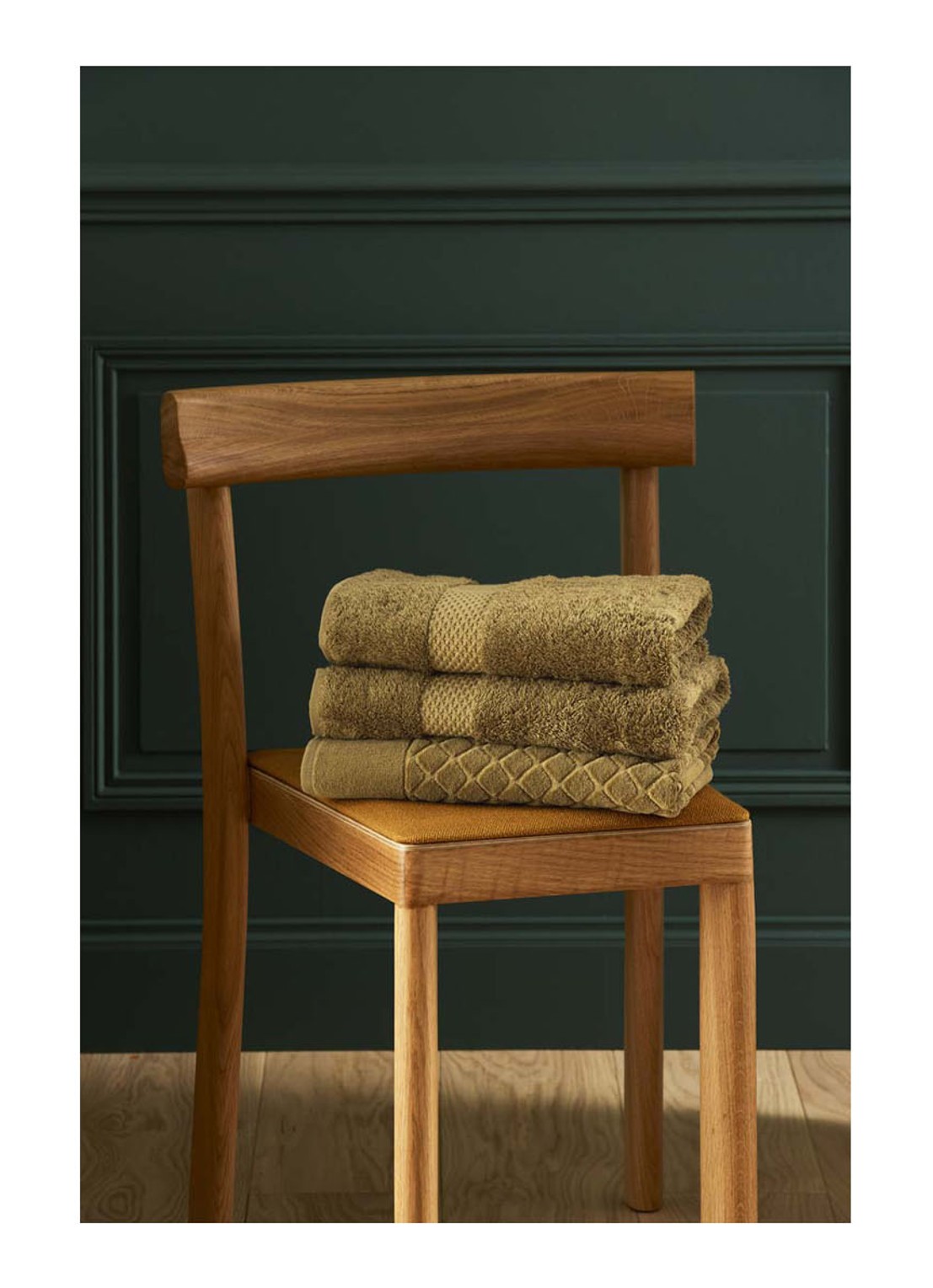 Yves Delorme Etoile gastendoek - 700 gr/m2 - 45 x 70 cm - detail 6 bruin