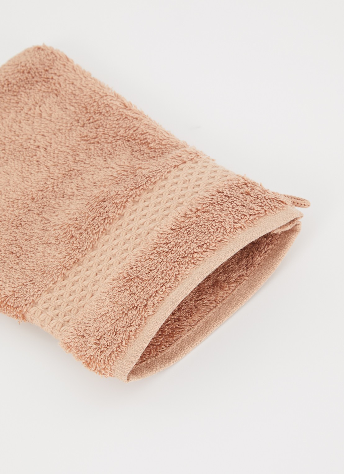 Yves Delorme Etoile washand - 700 gr/m2 - 16 x 22 cm - voorkant 2 abrikoos