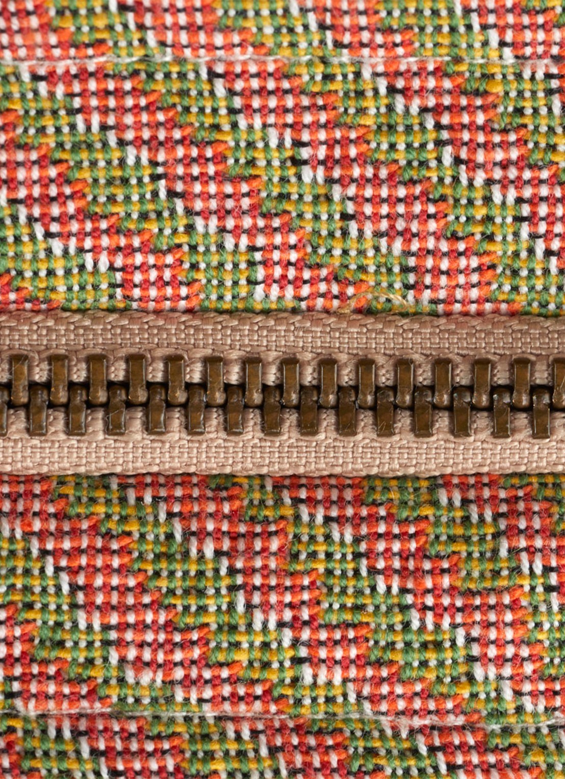 Yves Delorme Ezio toilettas met bloemenprint - achterkant creme