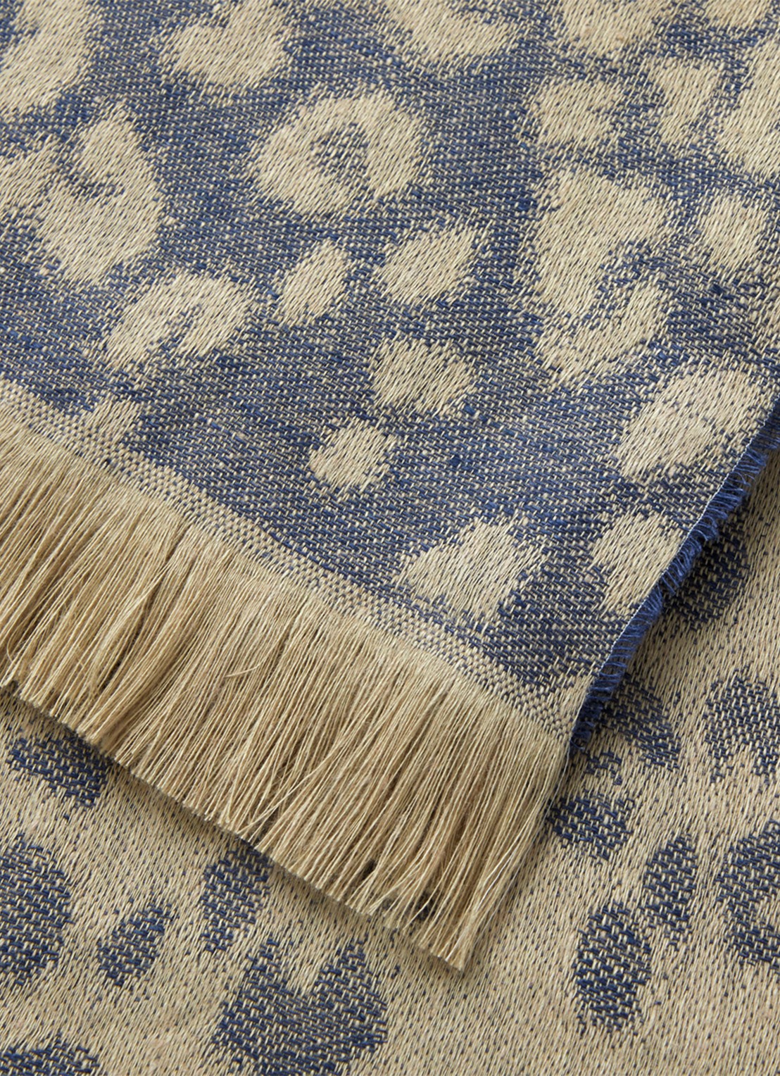 Yves Delorme Fauve plaid van linnen 140 x 160 cm - voorkant 2 beige