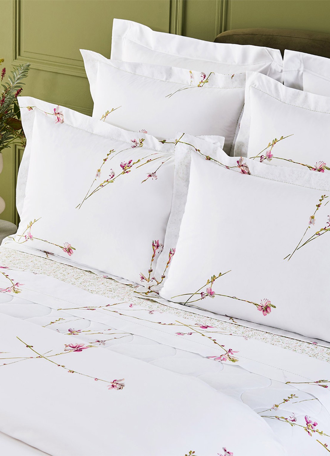Yves Delorme Gaura kussensloop - detail wit