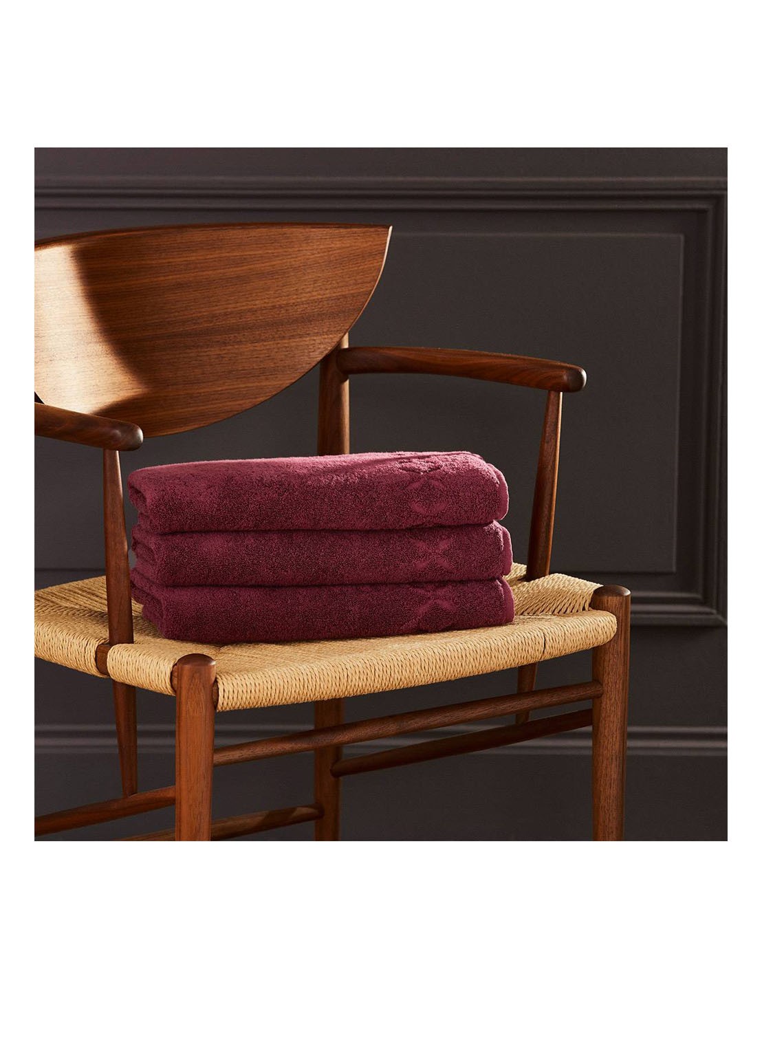 Yves Delorme Nature Amande badlaken - 550 gr/m2 - 70 x 140 cm - detail 4 aubergine