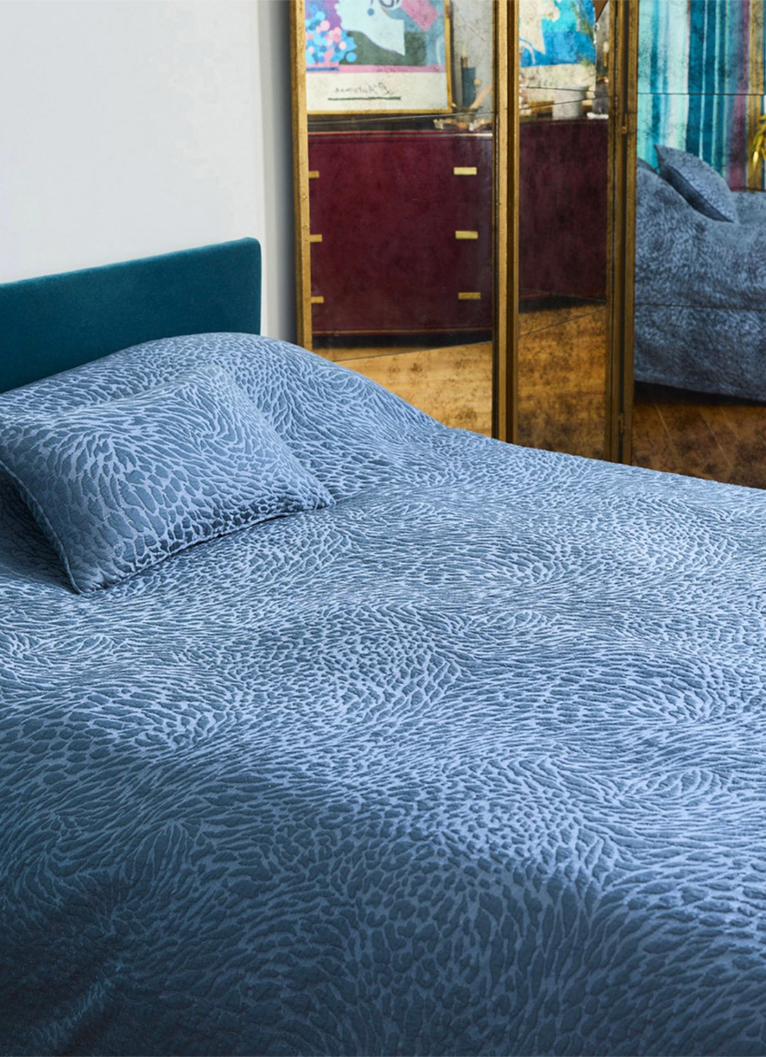 Yves Delorme Souvenir bedsprei in katoenblend - voorkant 2 petrol
