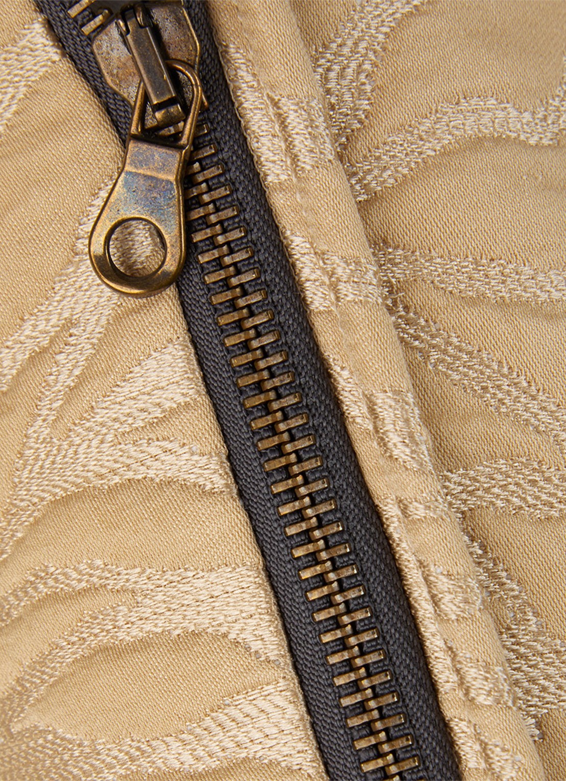 Yves Delorme Souvenir kussenhoes in zijdeblend 33 x 57 cm - detail 4 beige