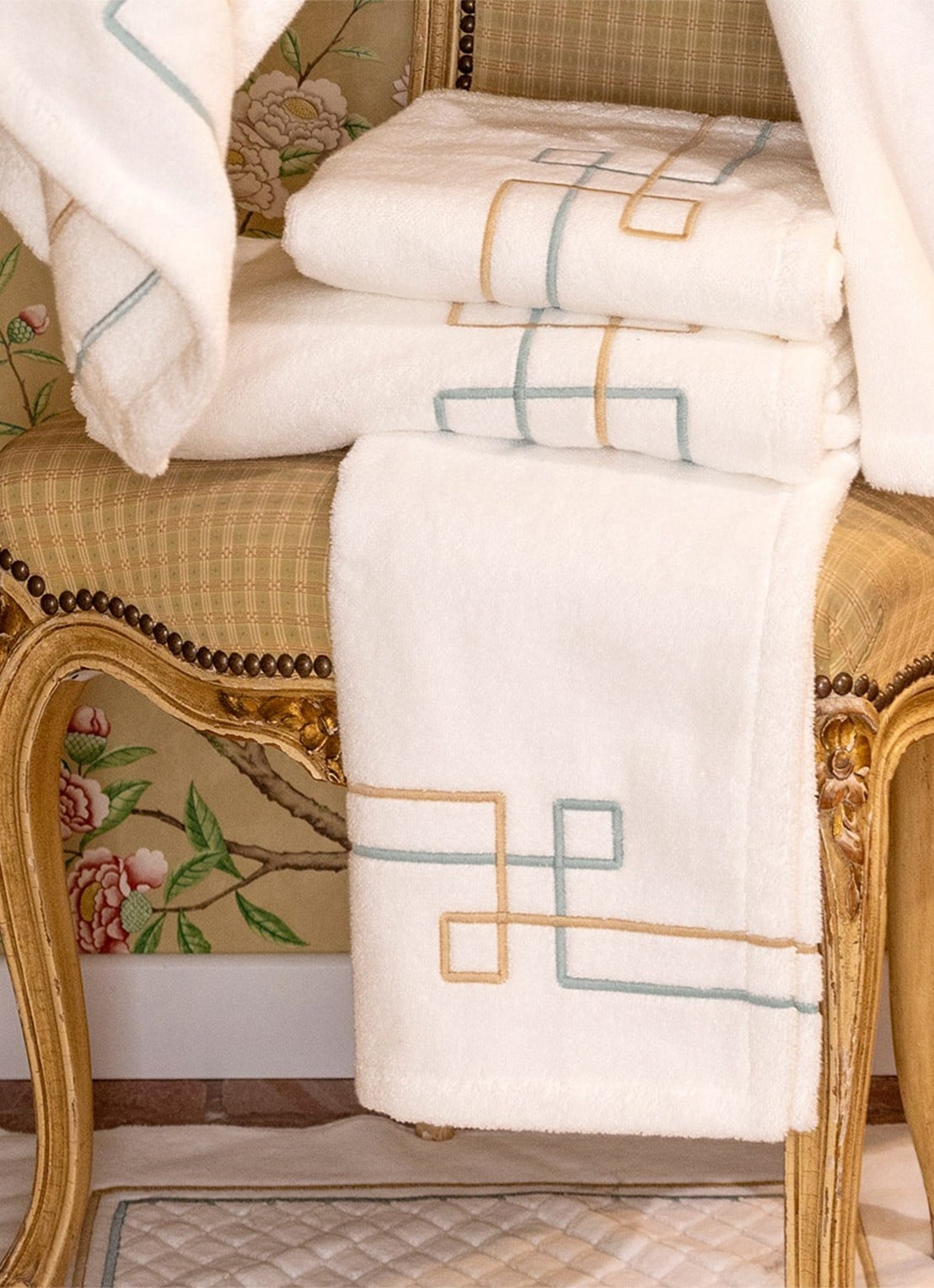 Yves Delorme Villa gastendoek - 45 x 70 cm - detail 3 wit