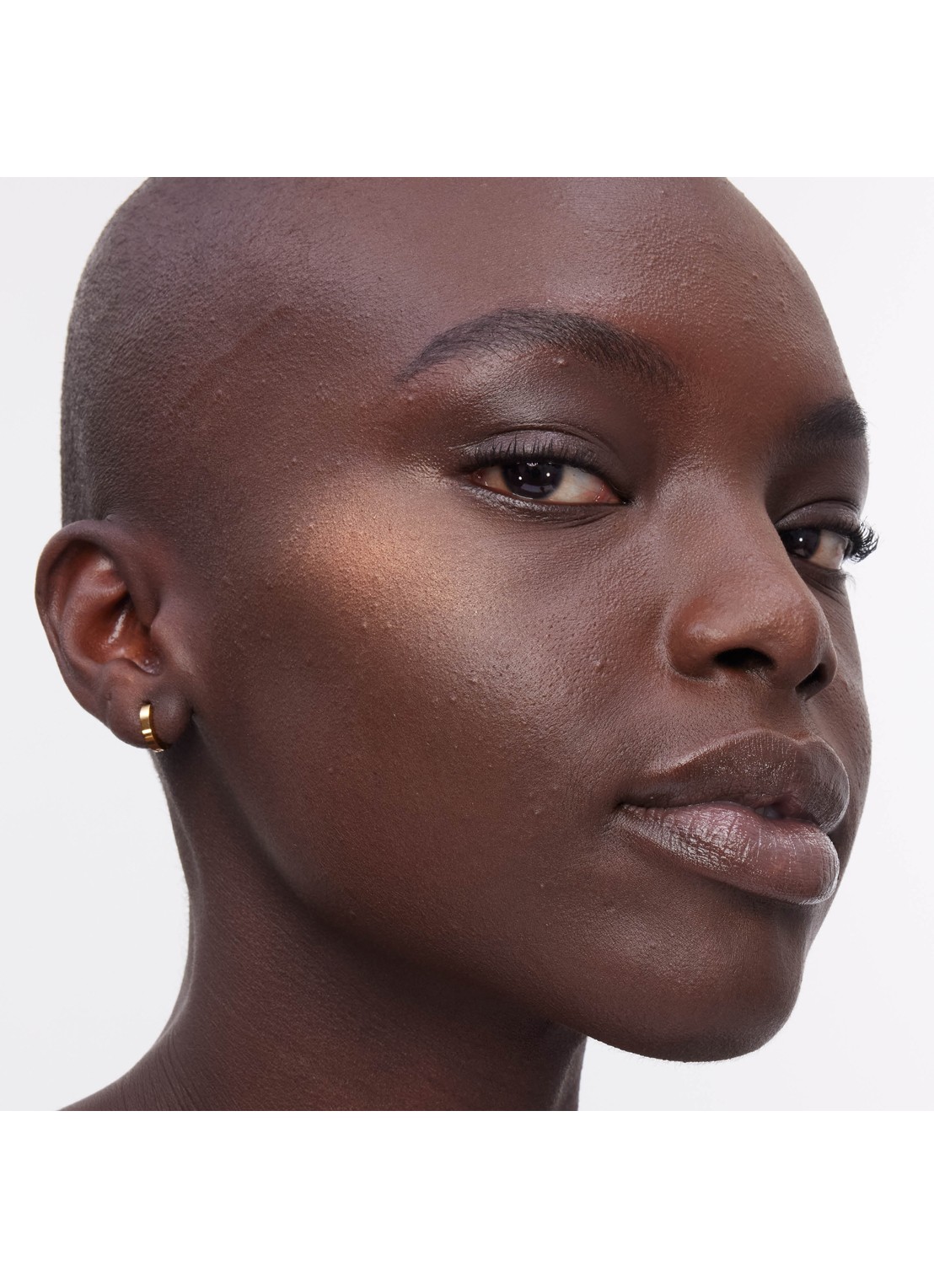 Yves Saint Laurent All Hours Hyper Luminize Highlighter - poeder highlighter - detail 3 fierry copper