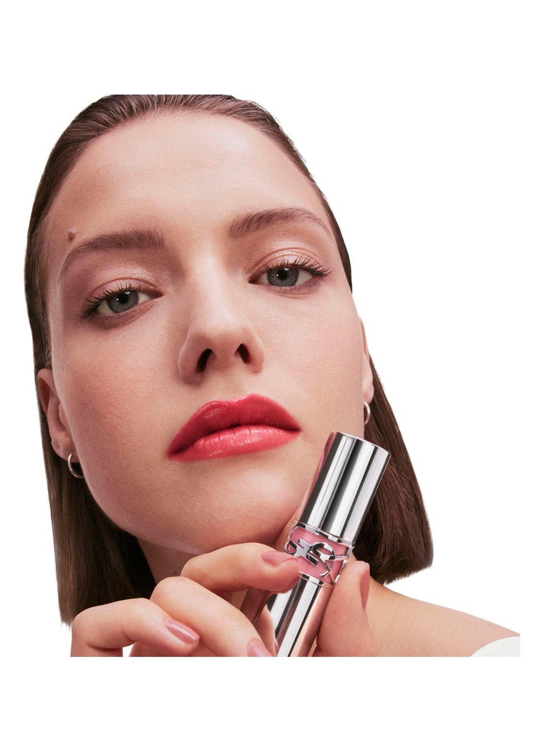 Yves Saint Laurent Loveshine - lipstick - detail 5 210 passion red