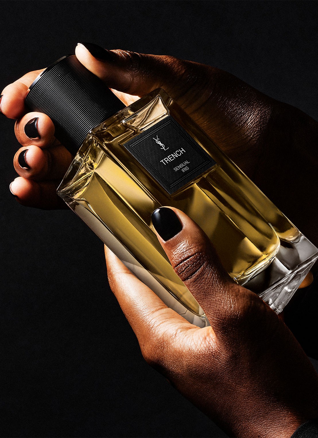 Yves Saint Laurent Mini Trench Eau de Parfum - travel size - detail 2 undefined