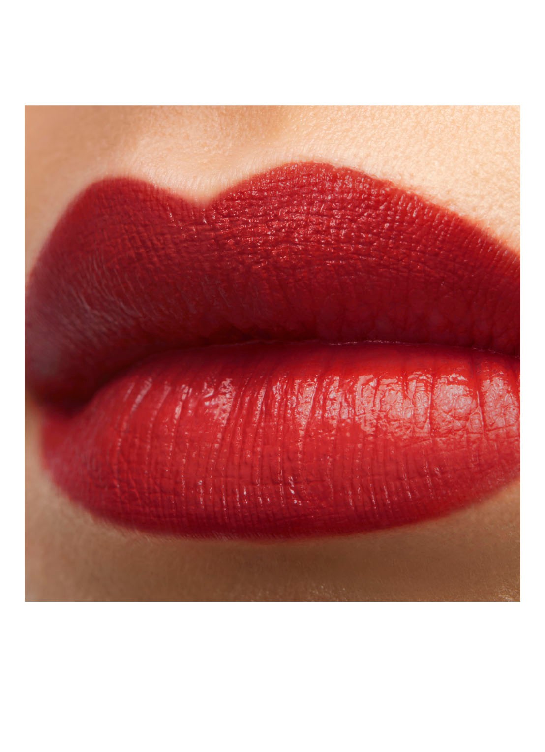 Yves Saint Laurent Rouge Pur Couture Lipstick  - detail 4 r8