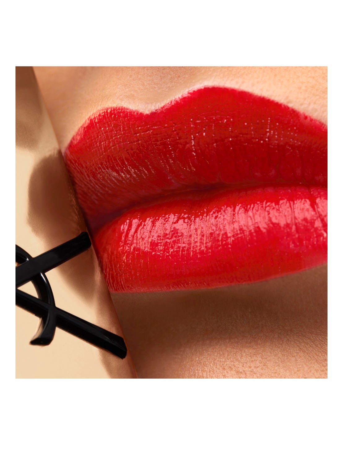 Yves Saint Laurent Rouge Pur Couture Lipstick  - detail 4 r12