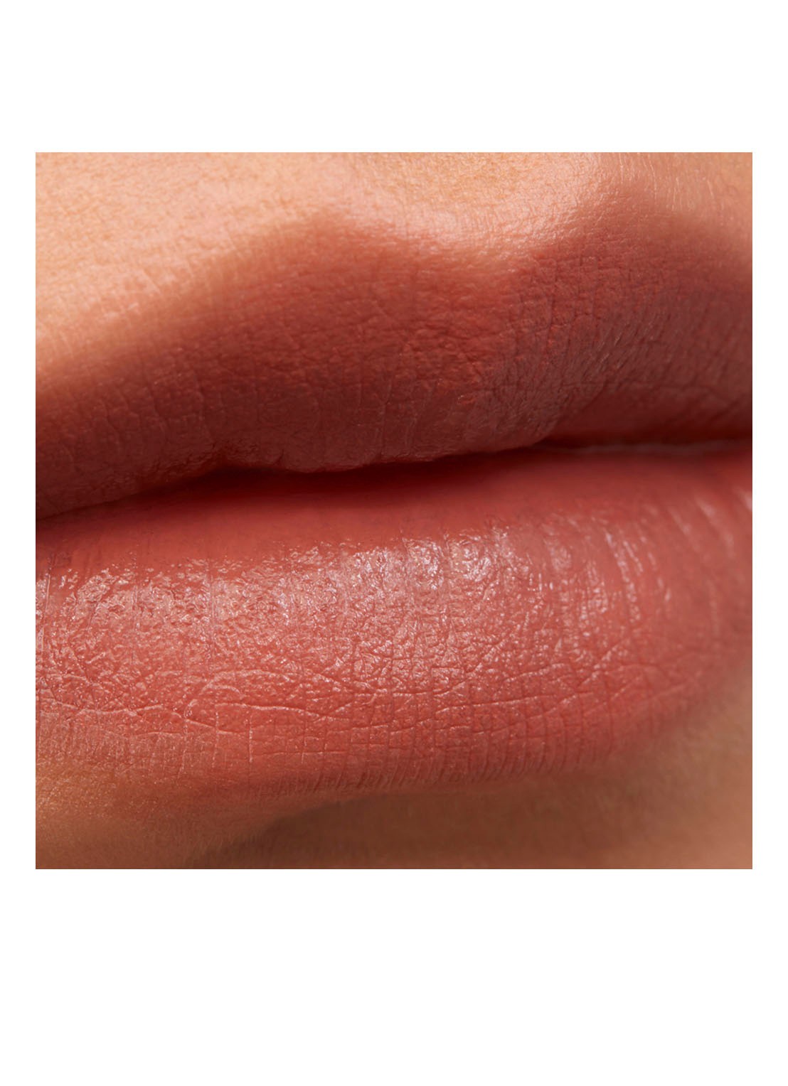 Yves Saint Laurent Rouge Pur Couture Lipstick  - detail 4 nm