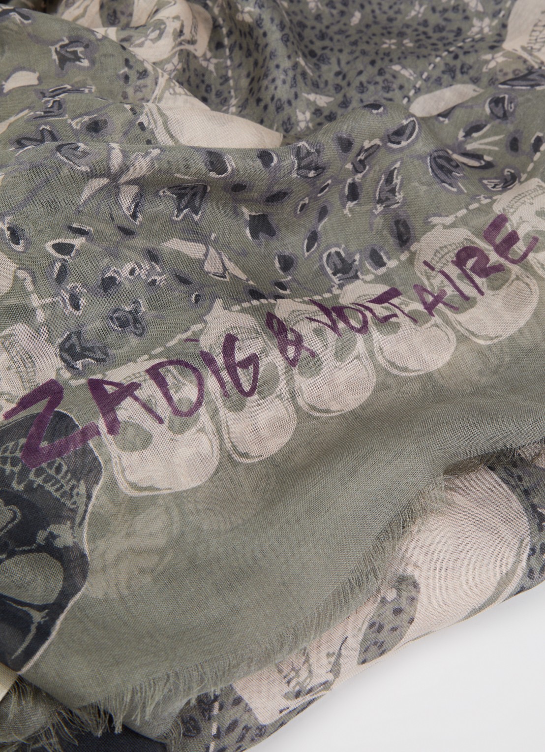 Zadig&Voltaire Kerry Garden sjaal met print 135 x 135 cm - detail 2 olijfgroen