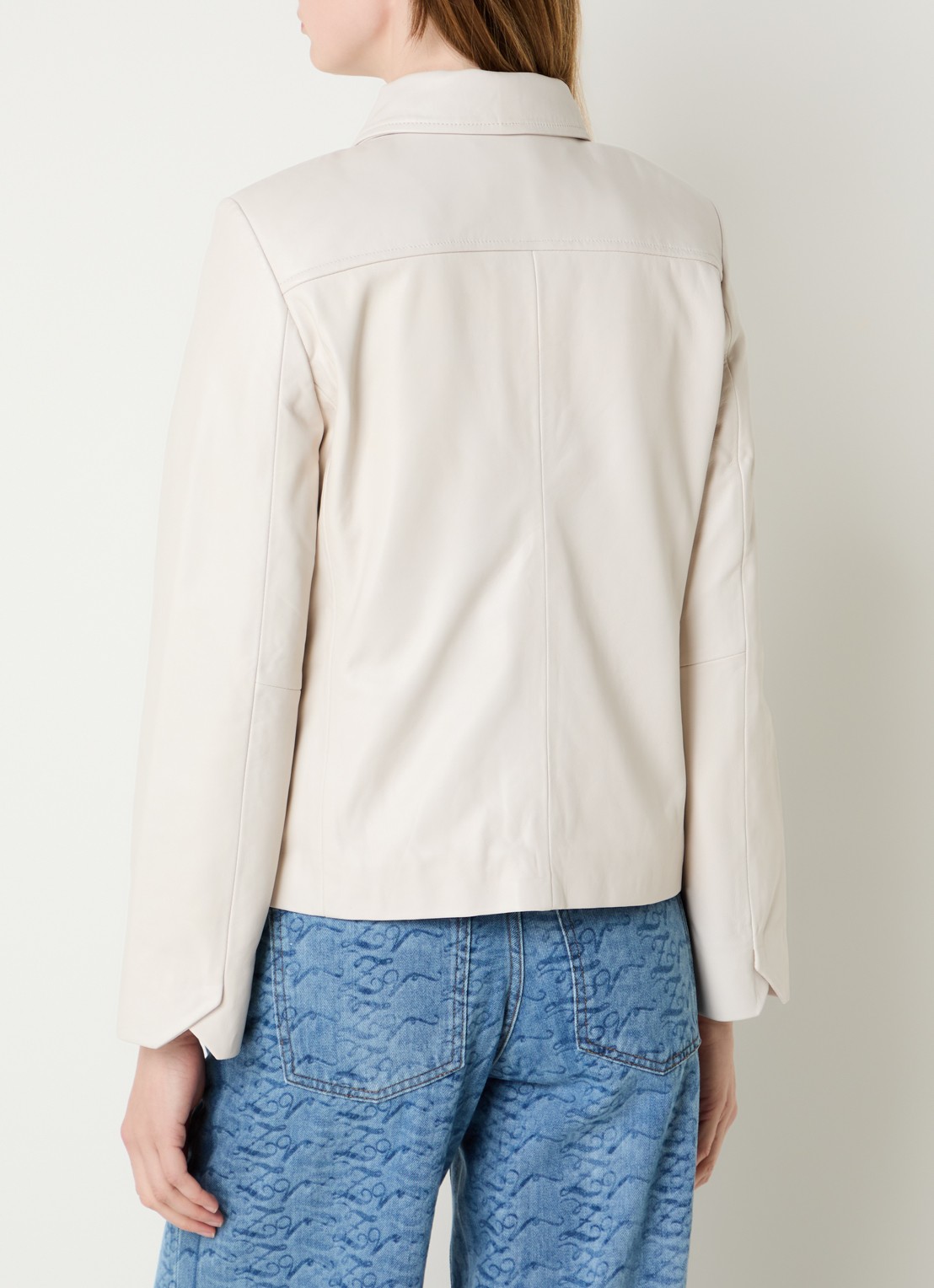 Zadig&Voltaire Liamys jack van lamsleer met logo - achterkant creme