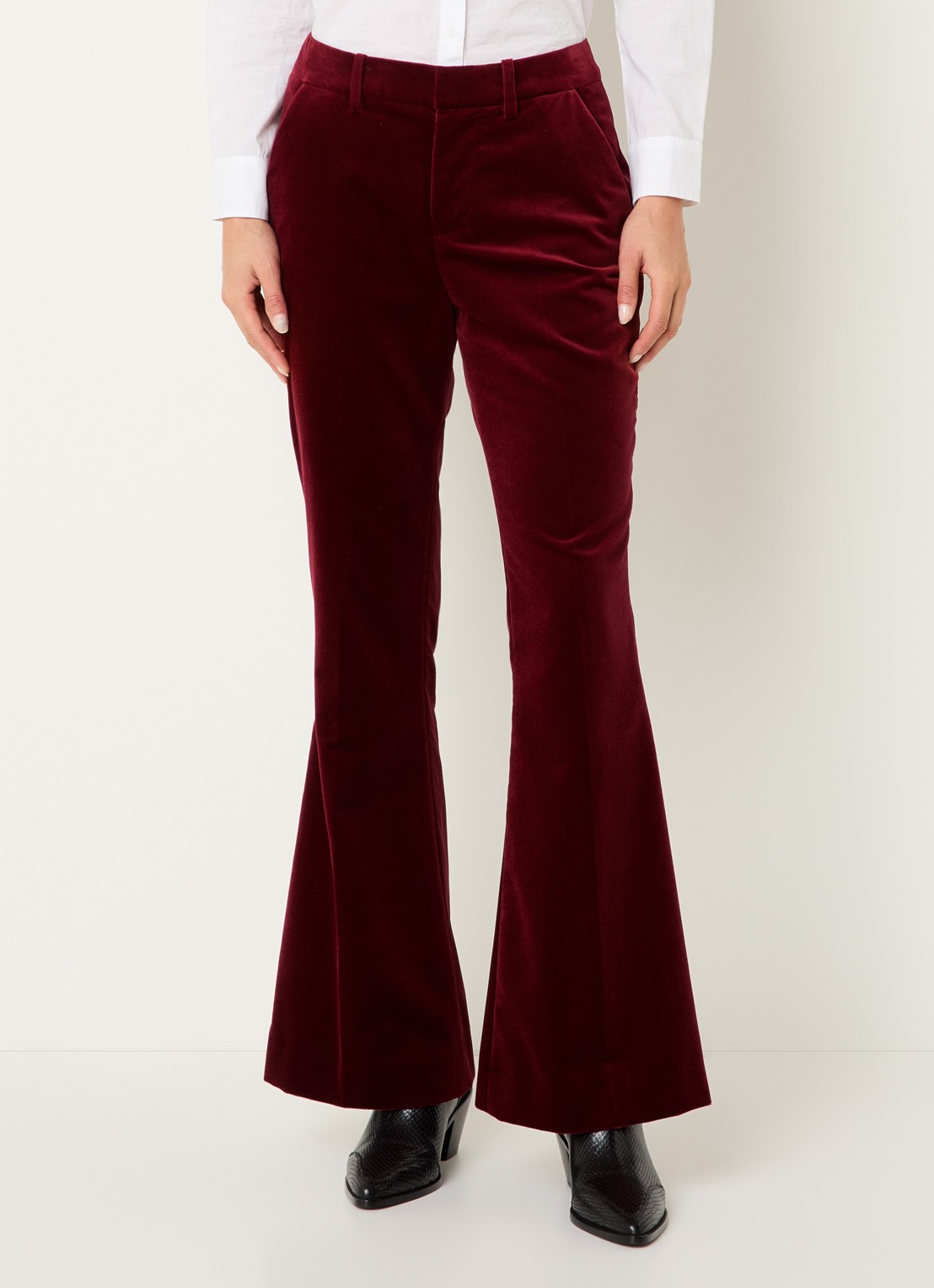 Zadig&Voltaire Prevy mid waist flared fit pantalon van fluweel met steekzakken - detail kersenrood