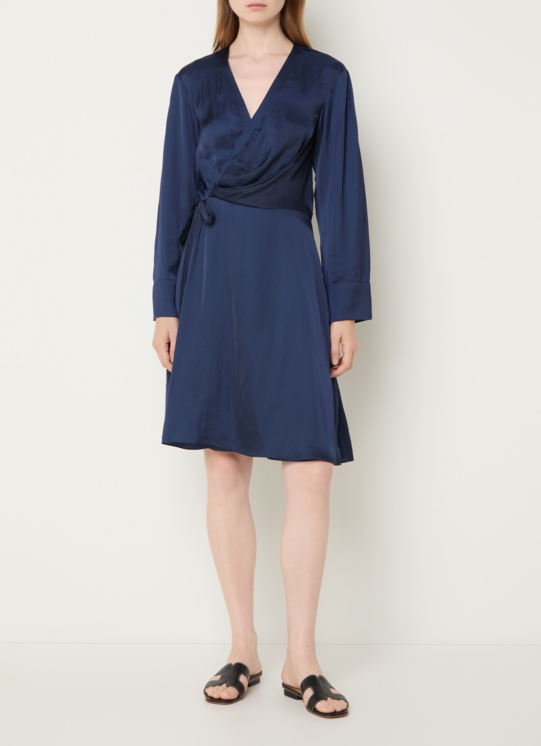 Zadig&Voltaire Remoir mini wikkeljurk van satijn - voorkant 2 donkerblauw
