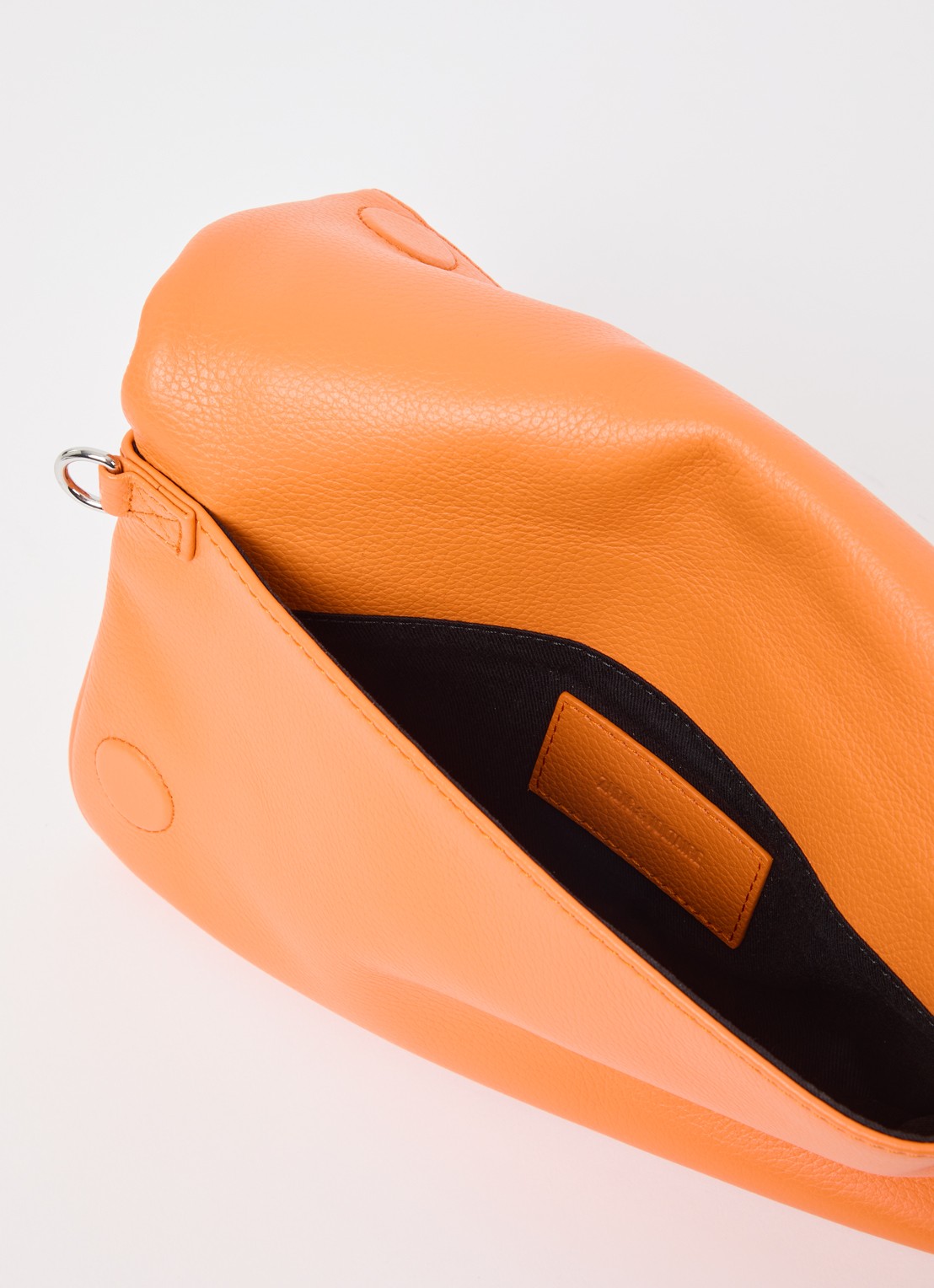 Zadig&Voltaire Rock Grained clutch van leer met afneembare schouderriem - detail 4 oranje
