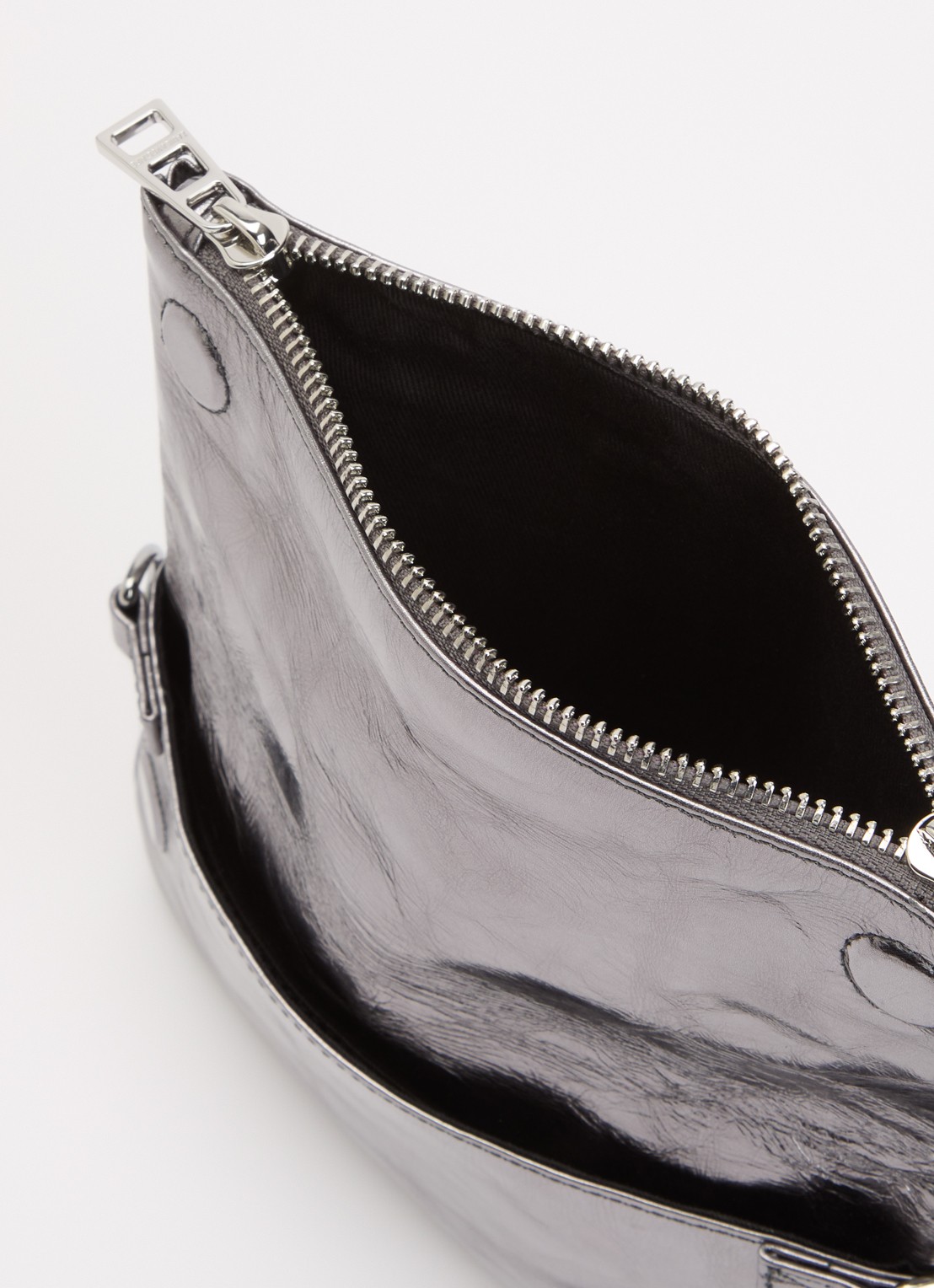 Zadig&Voltaire Rock Nano clutch van leer met metallic finish en afneembare schouderriem - detail 3 zilver