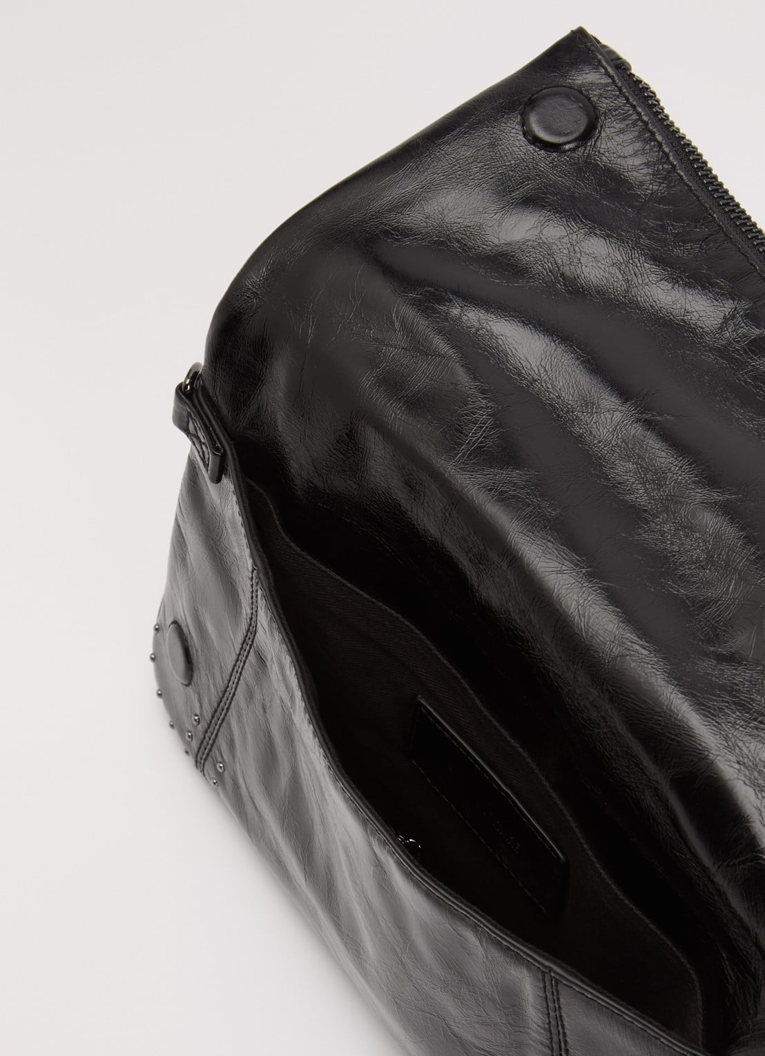 Zadig&Voltaire Rock vintage clutch van leer met metallic finish en studs - detail 2 zwart
