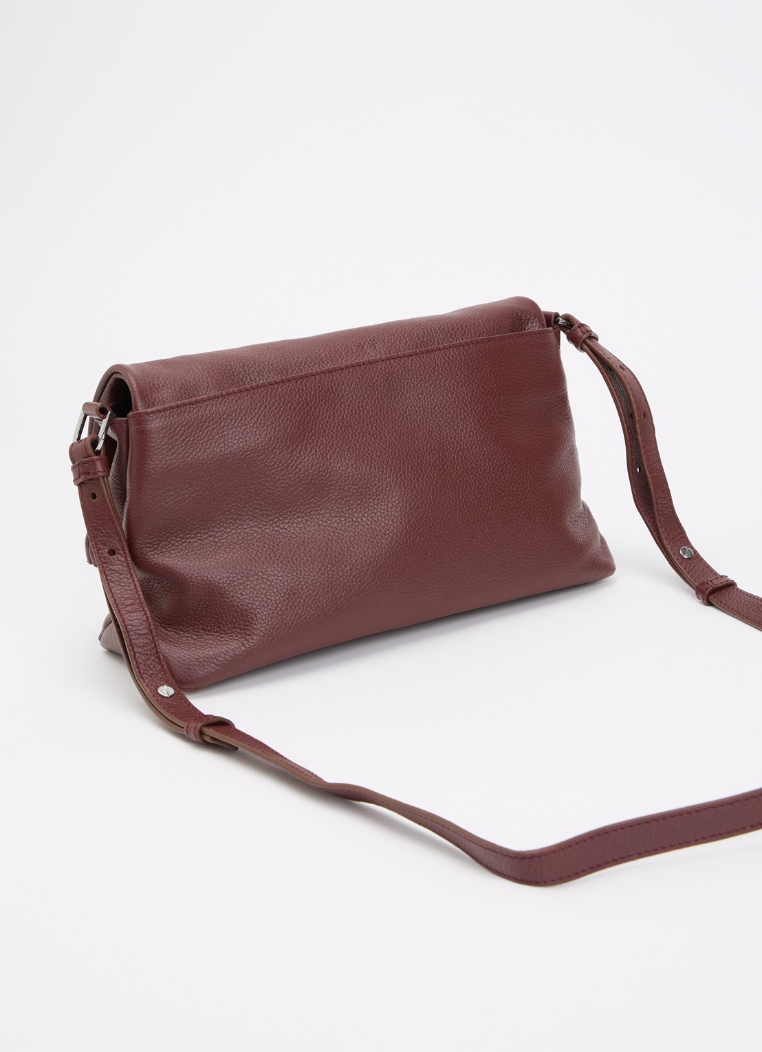 Zadig&Voltaire Rocky II schoudertas van leer met logo - achterkant bordeauxrood