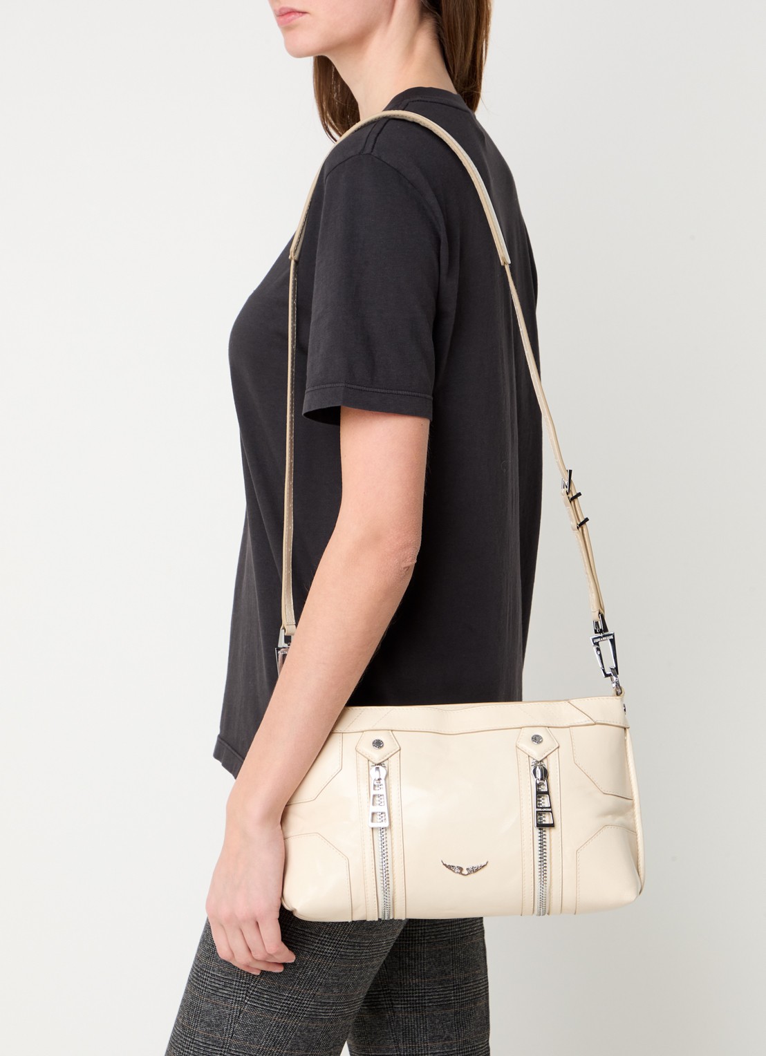 Zadig&Voltaire Sunny Moody crossbodytas van leer met verstelbare schouderriem - voorkant 5 creme
