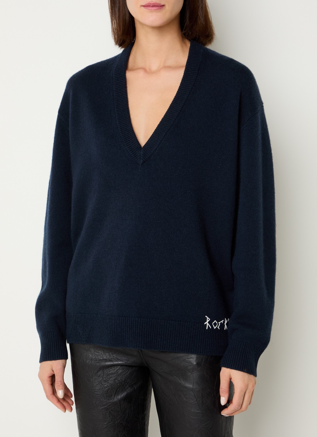 Zadig&Voltaire Swyny fijngebreide trui in kasjmierblend met V-hals - detail donkerblauw