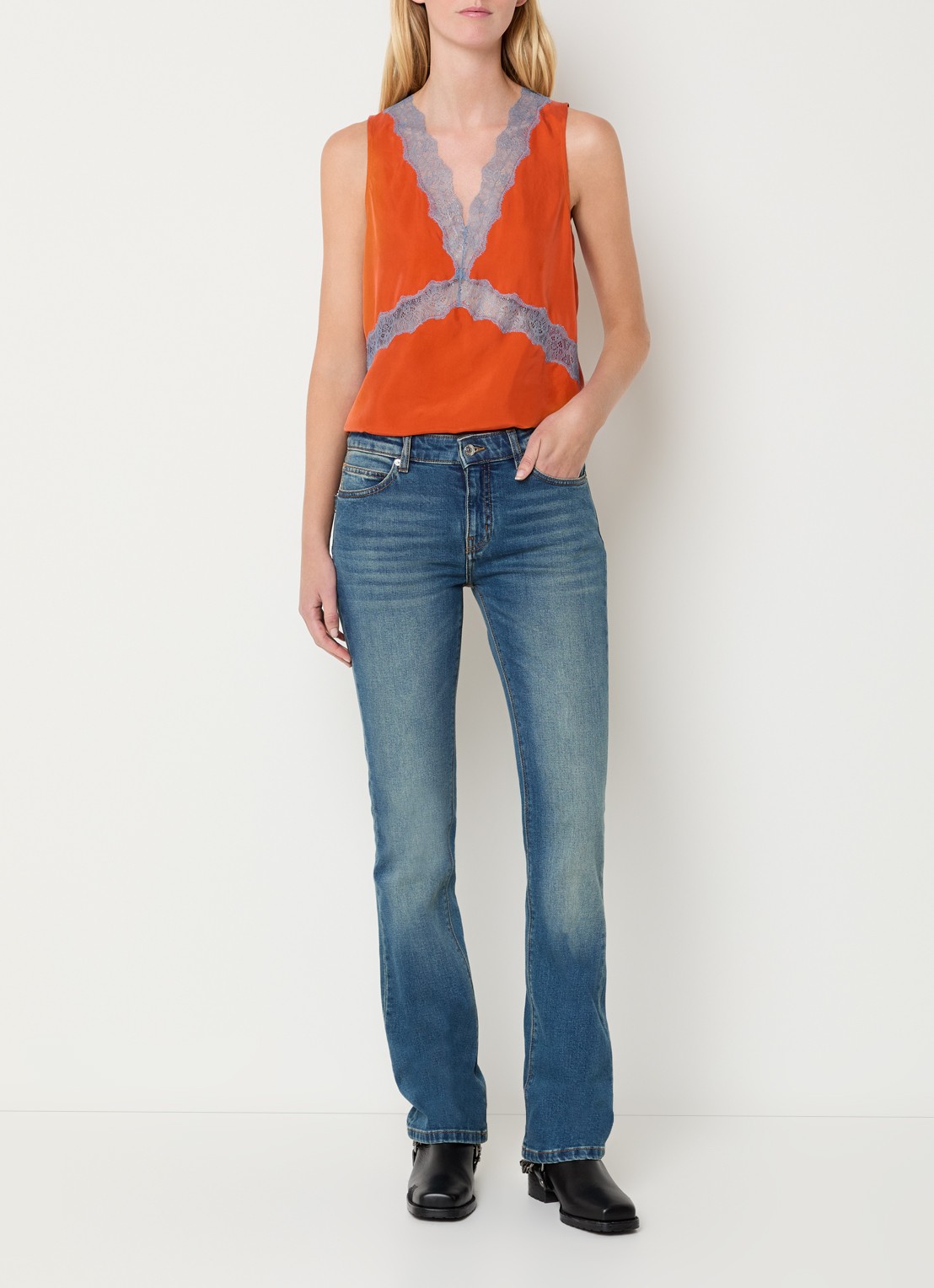 Zadig&Voltaire Tasao top van satijn met details van kant - voorkant 2 oranjerood