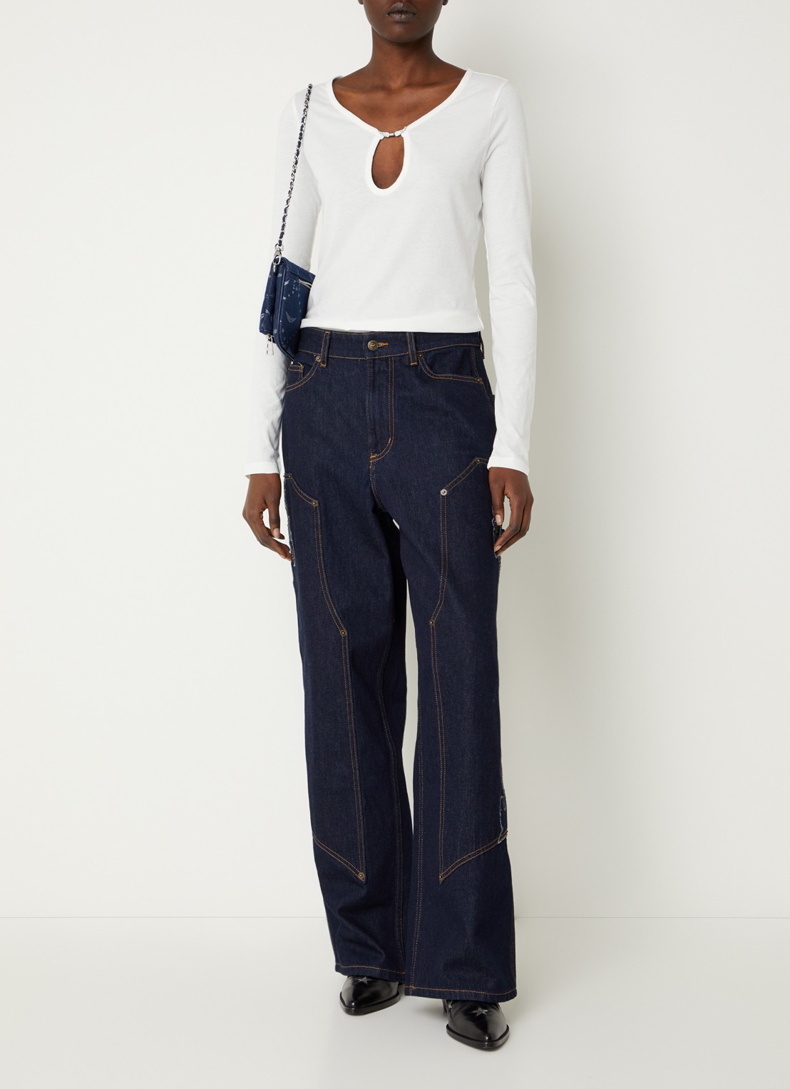 Zadig&Voltaire Tina longsleeve met cut-out detail - voorkant 3 gebroken wit