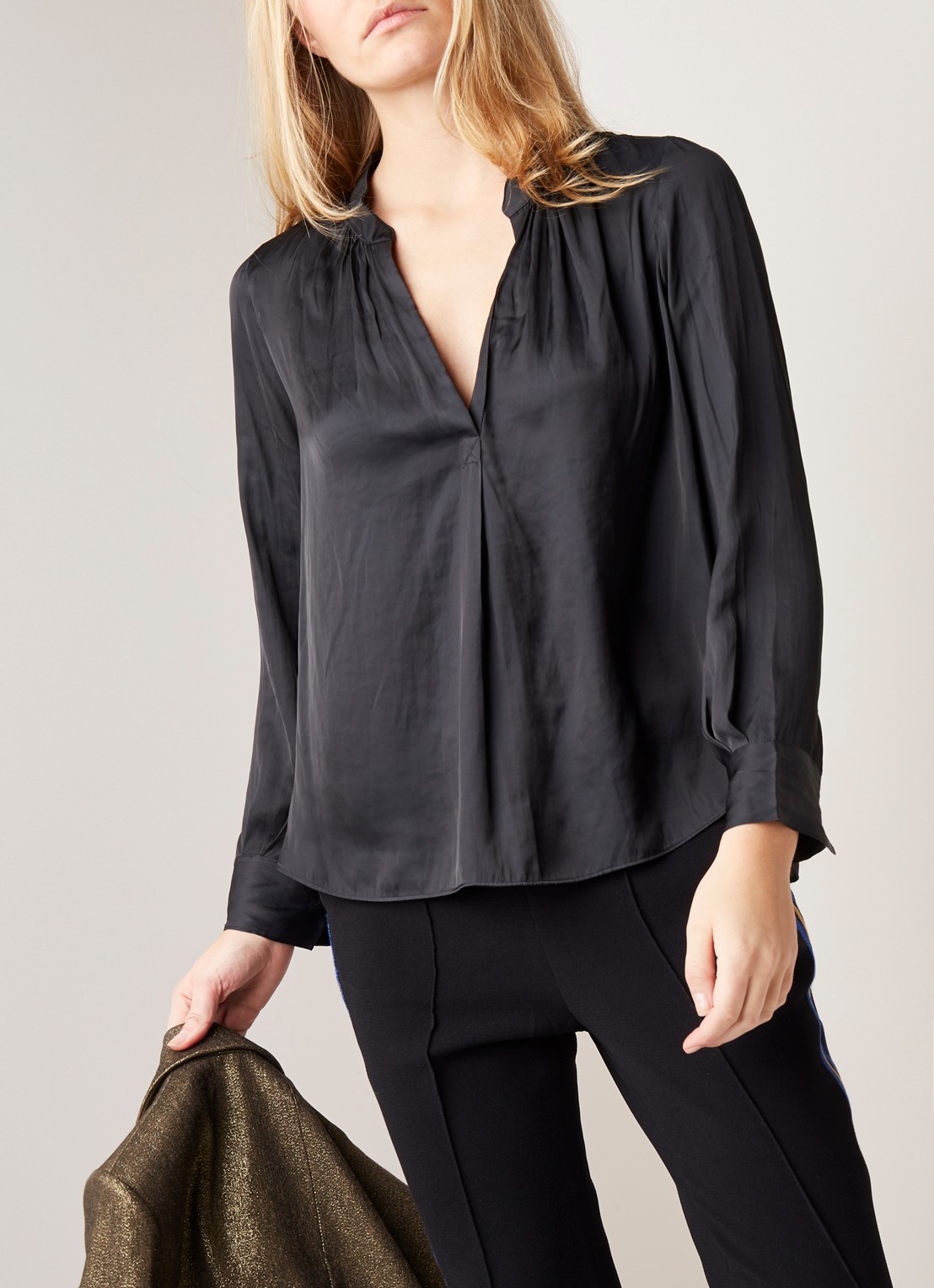 Zadig&Voltaire Tink blouse van satijn met V-hals - detail 4 zwart