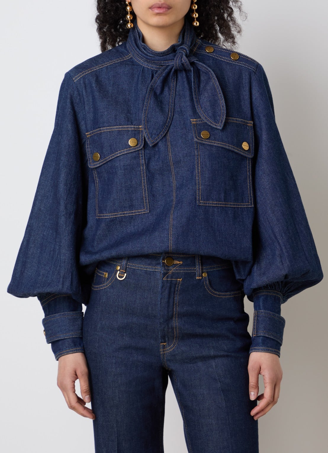 Zimmermann Blouse van chambray met sjaalkraag - detail 3 indigo