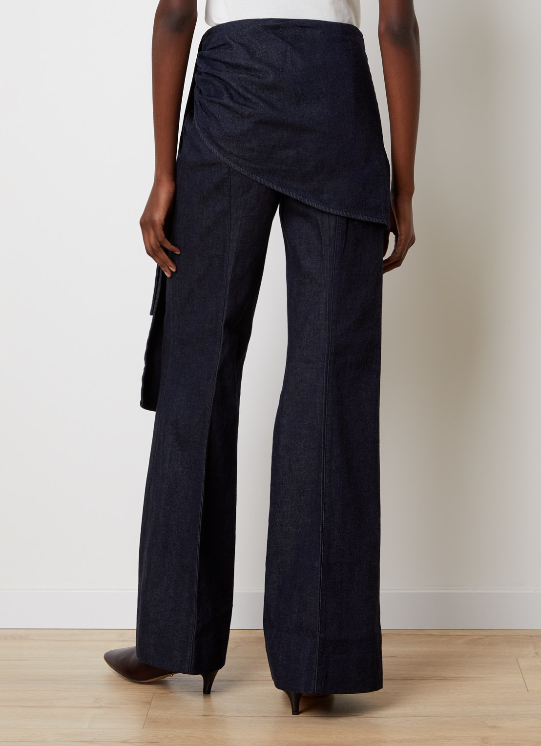 Zimmermann High waist flared jeans met donkere wassing - achterkant indigo