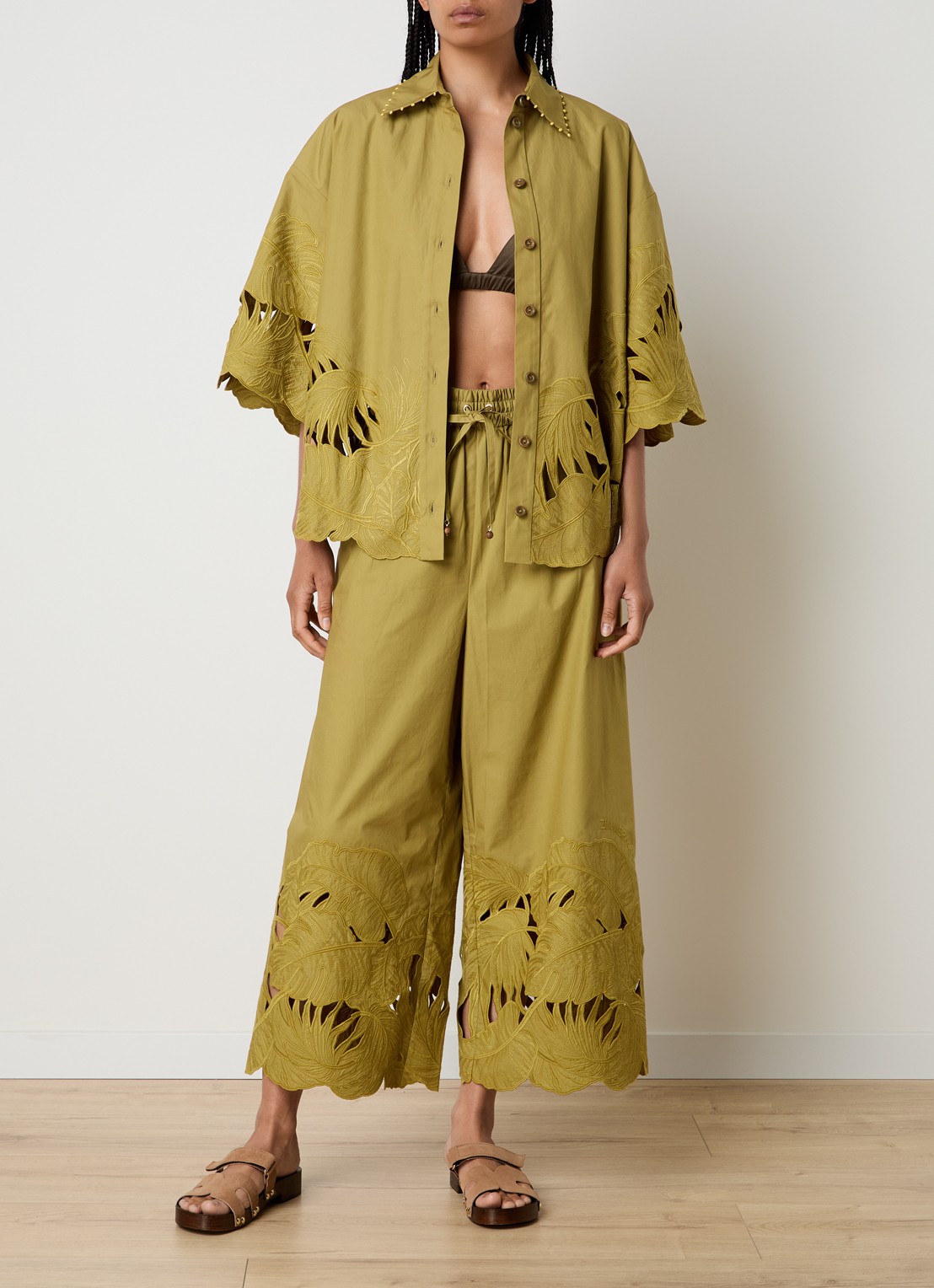 Zimmermann Mahon blouse met broderie - voorkant 4 mosgroen