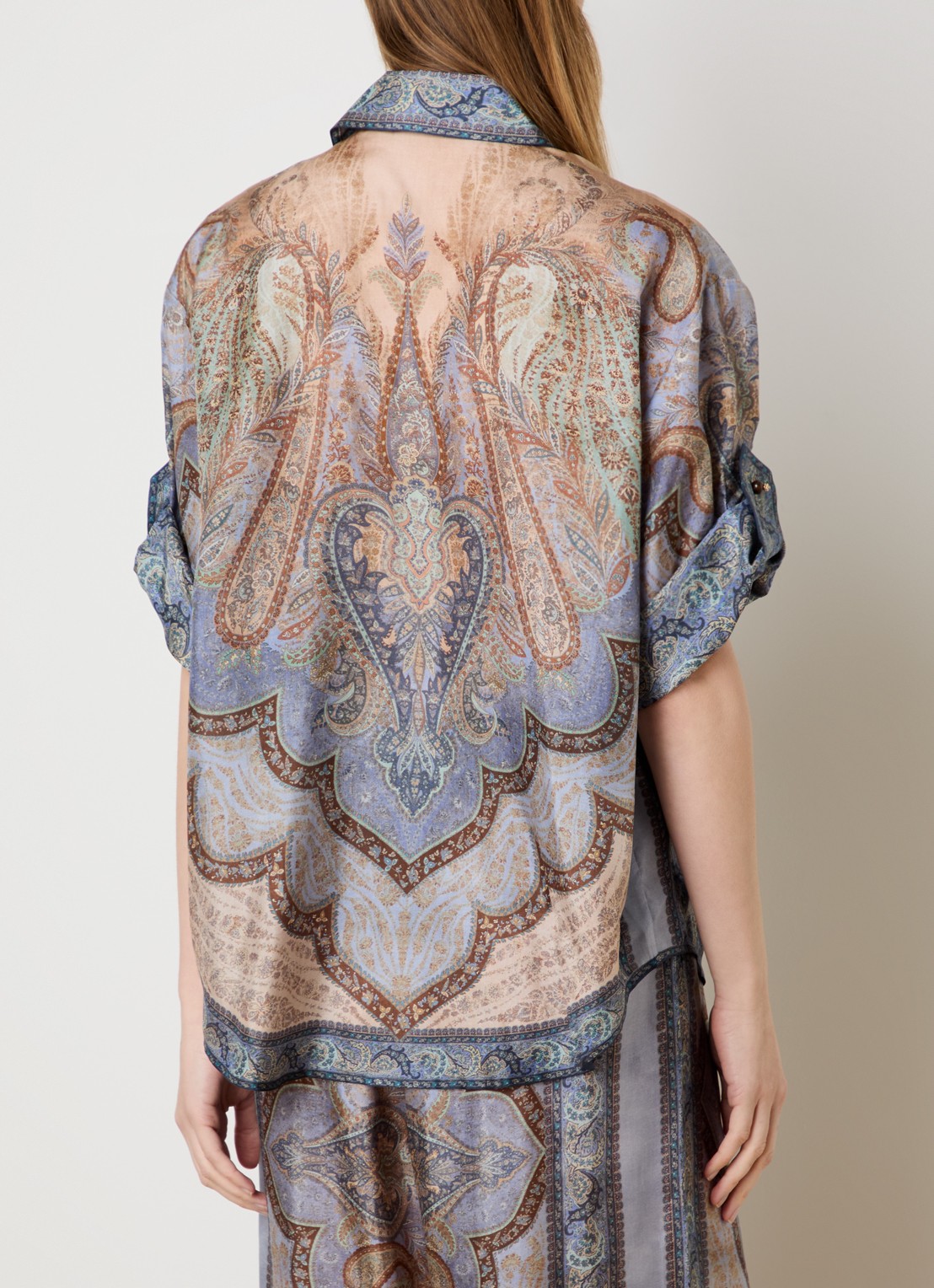 Zimmermann Wanderlust blouse van zijde met paisley dessin - achterkant 5 staalblauw