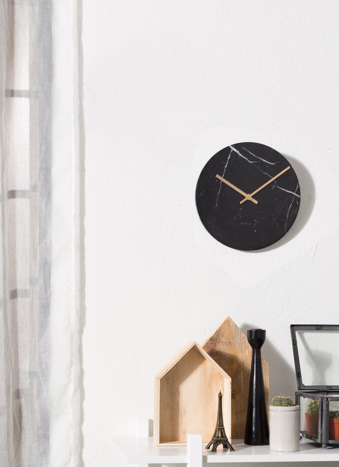Zuiver Marble Time klok - voorkant 2 zwart