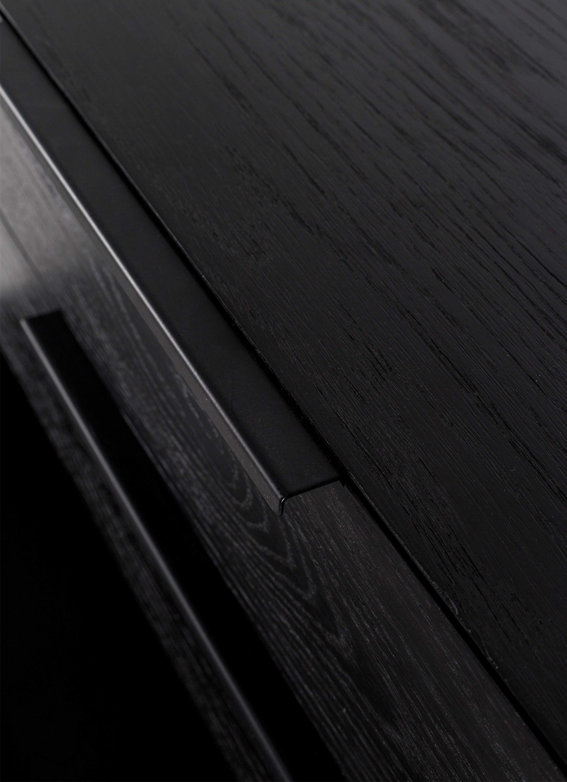 Zuiver Travis dressoir - detail 2 undefined