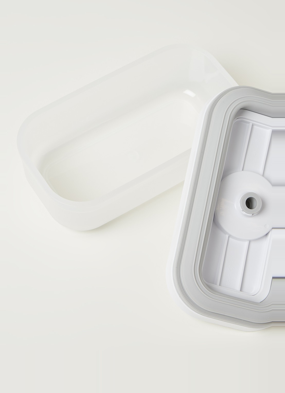 Zwilling Fresh & Save vacuüm vershoudbak Small 40 cl - detail 3 gebroken wit