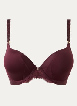 Triumph Dames Love in Lace T-shirt bh met kant details in de kleur Bordeauxrood, maat: C80