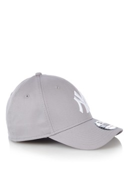 New Era Heren Pet met New York Yankees borduring in de kleur Grijs, maat: S/M