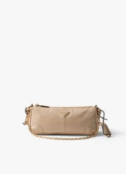 Prada Dames Re-Edition 2002 Medium schoudertas van kalfsleer in de kleur Beige