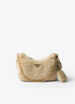Prada Dames Re-Edition Mini schoudertas van lamsvacht in de kleur Beige