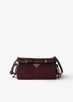 Prada Dames Bonnie Small schoudertas van kalfssuède in de kleur Bordeauxrood