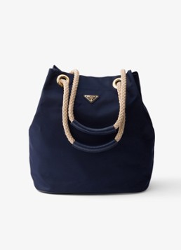 Prada Dames Mariner Re-Nylon Large schoudertas met logo in de kleur Donkerblauw