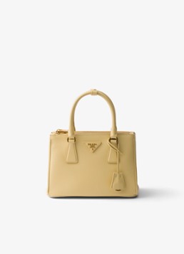 Prada Dames Galleria Small handtas van kalfsleer in de kleur Geel