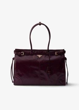 Prada Dames Bonnie Extra-Large schoudertas van kalfsleer in de kleur Bordeauxrood