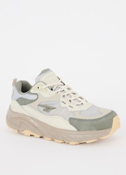 Hi-Tec Dames Eastend WP GRV-30 sneaker met suède details in de kleur Olijfgroen, maat: 38