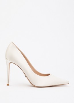 Steve Madden Dames Thrive pump van satijn in de kleur Ivoor, maat: 40