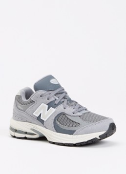 New Balance Jongens 2002R sneaker met details van suède in de kleur Grijs, maat: 30
