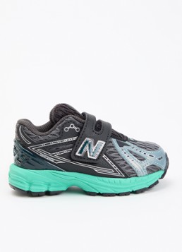 New Balance Jongens 1906 sneaker met mesh details in de kleur Antraciet, maat: 23