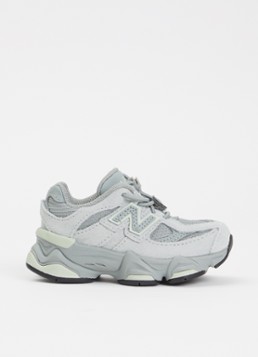 New Balance Meisjes 9060 sneaker van suède met logo in de kleur Olijfgroen, maat: 27,5